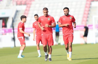 الحصة التدريبية الأخيرة جرت بحماس وبقفشات بين اللاعبين