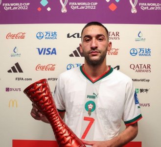 زياش أفضل لاعب في المباراة