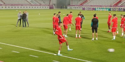 بشرى سارة.. أوناحي يشارك مع اللاعبين في الحصة التدريبية