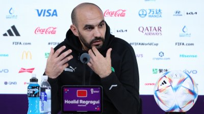 الركراكي: رونالدو لاعب كبير وأتمنى ألا يلعب أمامنا