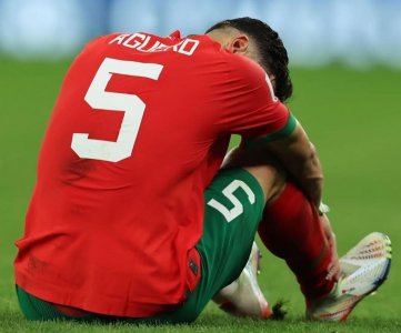 نايف أݣرد تدرب على الدراجة الهوائية