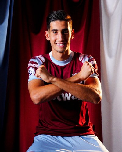 هل وضعية مدافع الأسود مقلقة بويست هام؟