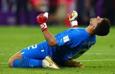 أندية من إسبانيا تريد ضم حارس الأسود