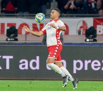 اشديرة يضع باري في حيرة