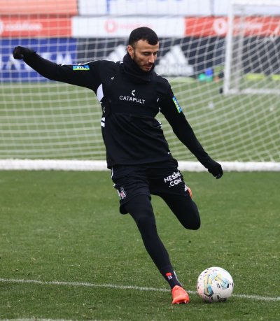 سايس شفي من الاصابة وحاضر غدا