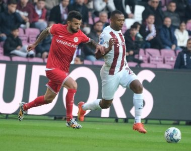 تعادل هاتاي والكعبي وضعهما في مأزق