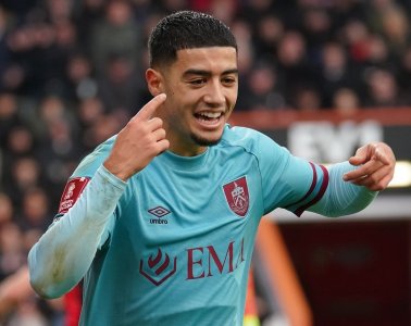 حضور أنس زروري مونديال قطر منحه دفعة معنوية بإنجلترا