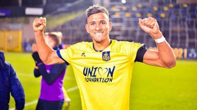 قندوس يطارد الخنوس على الصدارة