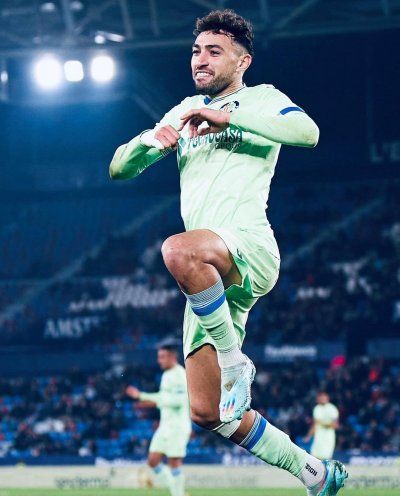 شكوك حول مشاركة الحدادي امام البارصا