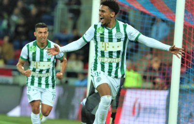 ريان مايي مطلوب في اليونان