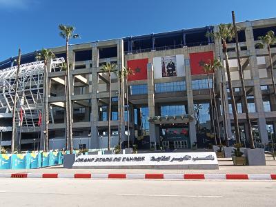 بالصور.. ملعب طنجة يستعد لإفتتاح عالمي و المنتخب  في عين المكان