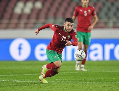 هل يغيب شاعر عن وديتي البرازيل وبيرو؟