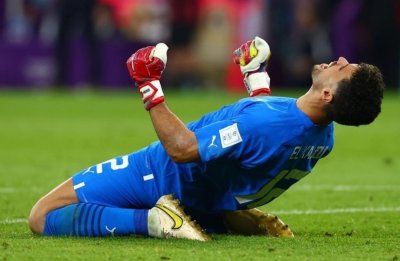 منير المحمدي ينتظر دوره والركراكي مطالب بإراحة بونو