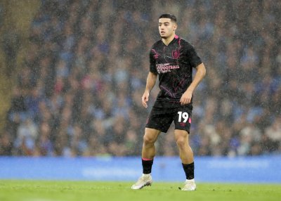 بورنلي حائر.. هل يستفيد من زروري ماليا أم على الملعب؟