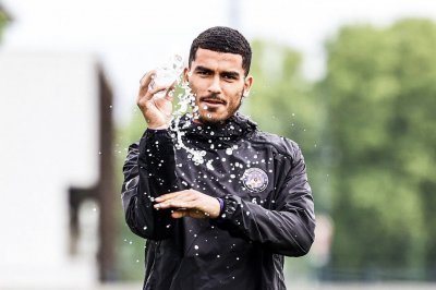 أبوخلال: أحترم الجميع وآمل أن تحترموا قراراتي