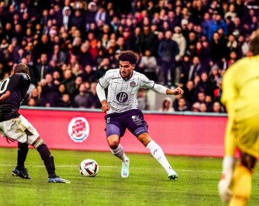 هل يغادر أبوخلال تولوز ؟