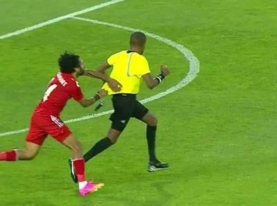 كرة القدم  المقرفة !