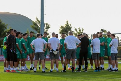 اليوم يتوجه المنتخب الوطني إلى جنوب إفريقيا 