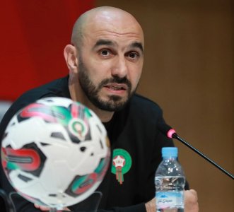 من أحرج الناخب الوطني في ندوته الصحفية؟