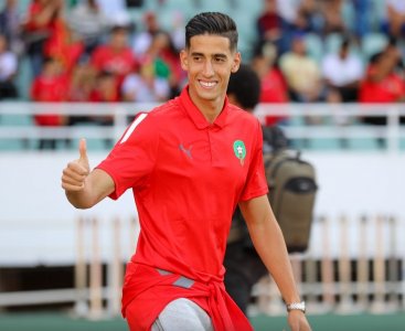 الناخب الوطني ومساعده بنمحمود وأݣرد يتابعون مباراة الاولمبيين