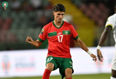 أسامة العزوزي سيكون خليفة لأمرابط في وسط الأسود