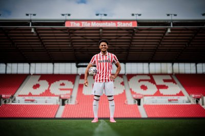 هل سيضغط ريان مايي على الركراكي لتعزيز خط هجوم الأسود؟