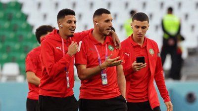 هل يعود الركراكي لثنائية أملاح وأوناحي؟