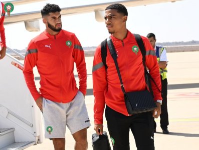 الأسود وصلوا أكادير وأدوا صلاة الظهر بالفندق