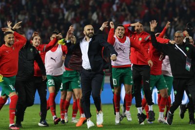 الأسود وطاقم المنتخب يدعمون صندوق التبرعات لضحايا زلزال  الحوز 