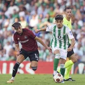 ثلاثة مغاربة أثثوا تعادلا صارما