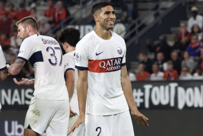 حكيمي يبدع في تسجيل الهدف الثاني