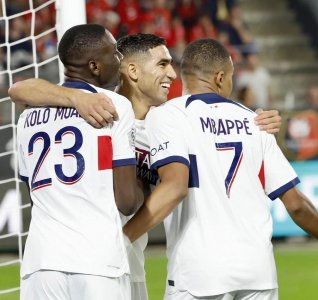 حكيمي.. هدف واسيست ومنقذ وممتع.. ما هذا العطاء