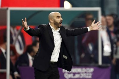 نجوم المنتخب الأولمبي يضغطون على الركراكي قبل  الكان 