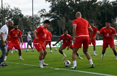 أول حصة تدريبية للمنتخب الوطني بأبيدجان