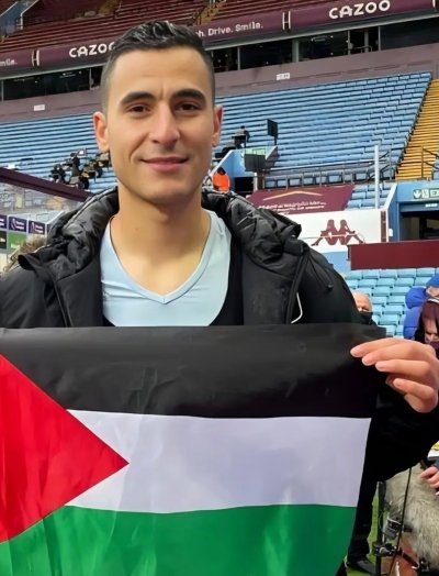 ماينز يعلن إيقاف أنور الغازي بسبب تضامنه مع فلسطين