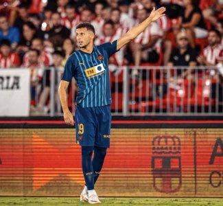 تقارير: املاح يمنح فالينسيا شيئا كان يفتقده