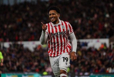 بعد غياب طويل ريان مايي عاد بهدف