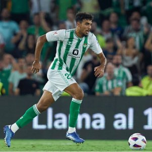 شادي رياض برسمية مطلقة والزلزولي شارك تعادل بيتيس من الإحتياط