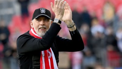 مدرب بريست عن خطأ داري:  لن أدين لاعباً يرتكب خطأً 