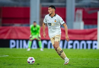 أملاح أصيب بشد عضلي وغادر النزال