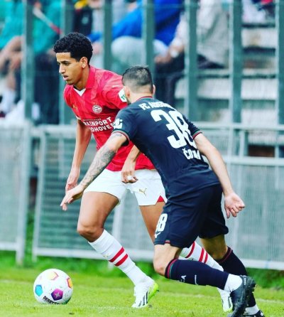 الشرعي يستدعي واكيلي وناصوح لصفوف المنتخب الأولمبي