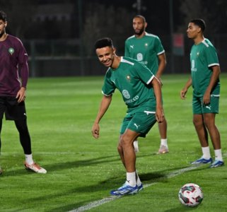 الركراكي ضم سفيان ديوب في أصعب معسكر تدريبي للأسود