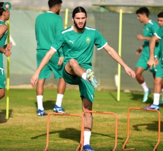 الوافدون الجدد على الأولمبيين ينصهرون في الأجواء قبل لقاء الدنمارك