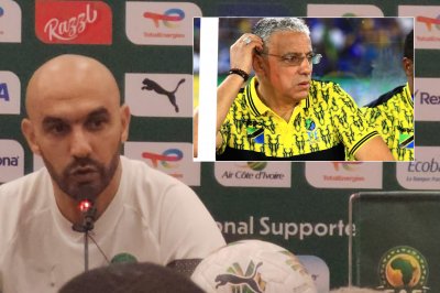 بحكمة واحترافية.. الركراكي يرد على الجزائري عمروش