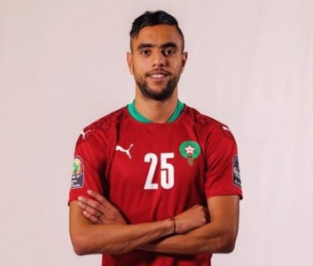 الشيبي أو حكيمي مكان عطية الله؟