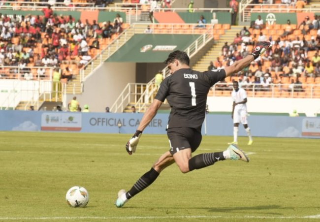 ياسين بونو: فرصة المباراة