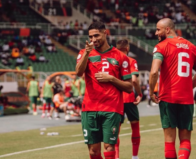 أشرف حكيمي: أفضل الأسود