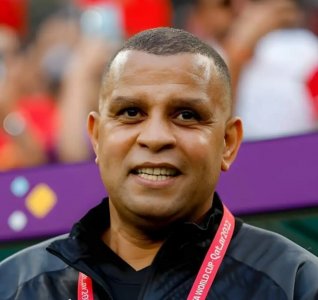 بنمحمود يقود الأسود أمام زامبيا