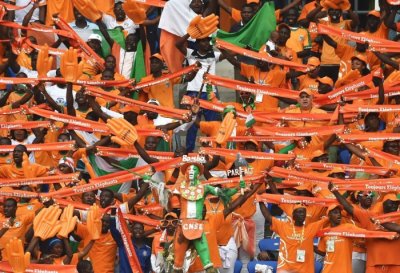 إنزال إيفواري بملعب لورون بوكو لدعم المنتخب المغربي