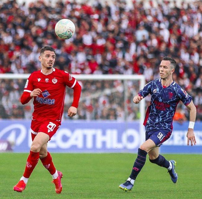 الثلاثي العربي خارج الوداد الرياضي